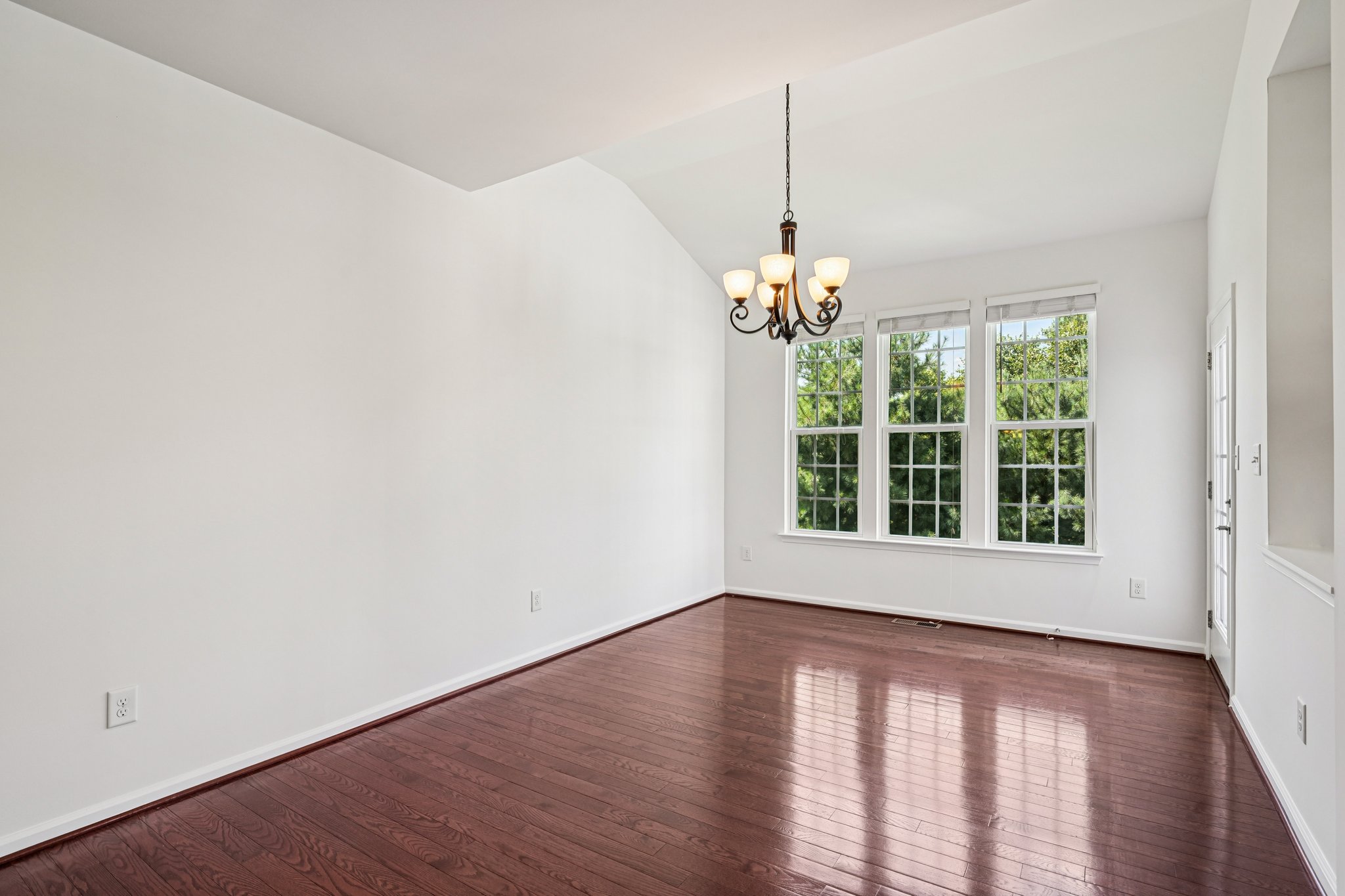 Madison Ln-S1208-013.jpg