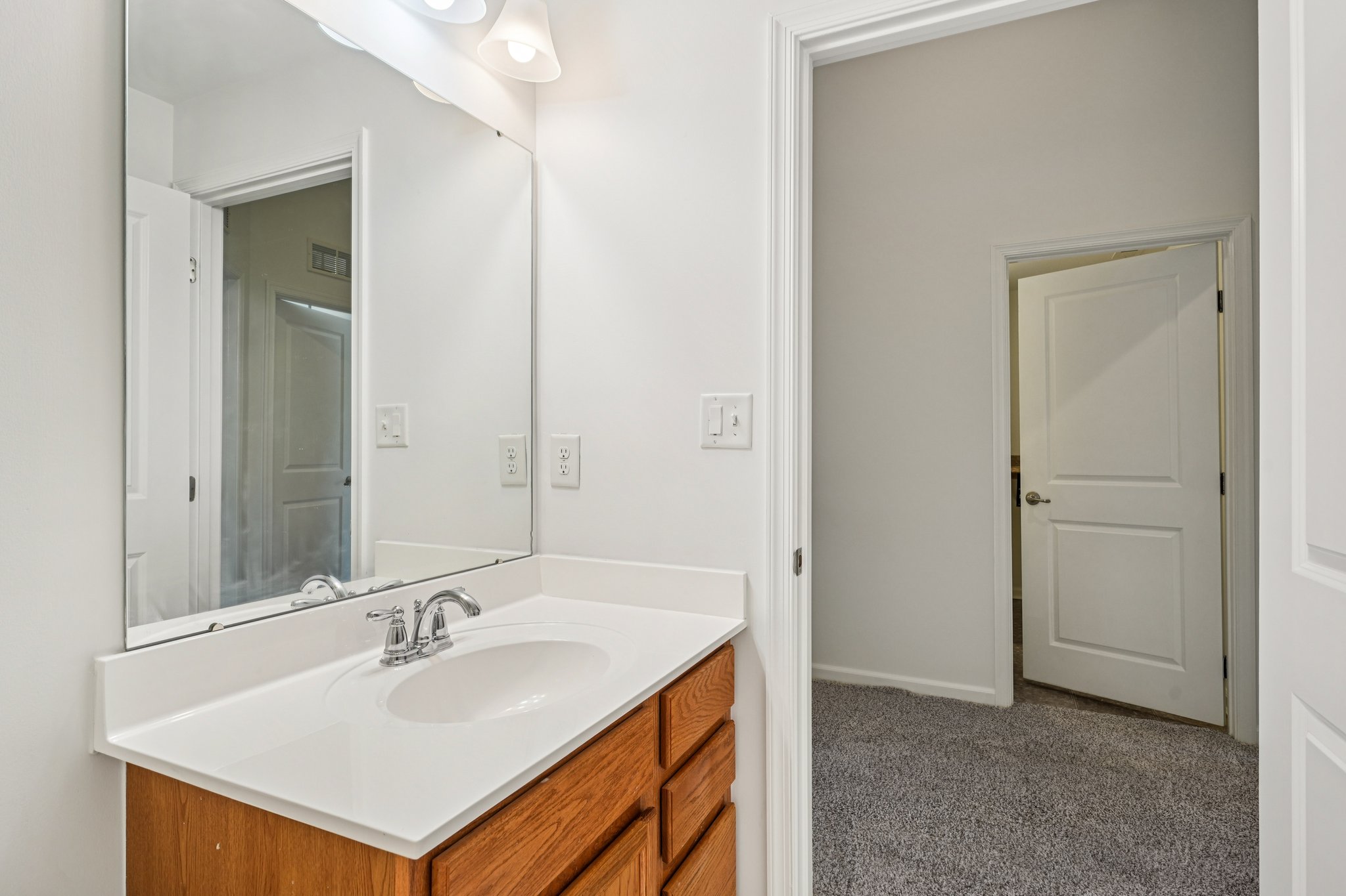 Madison Ln-S1208-031.jpg