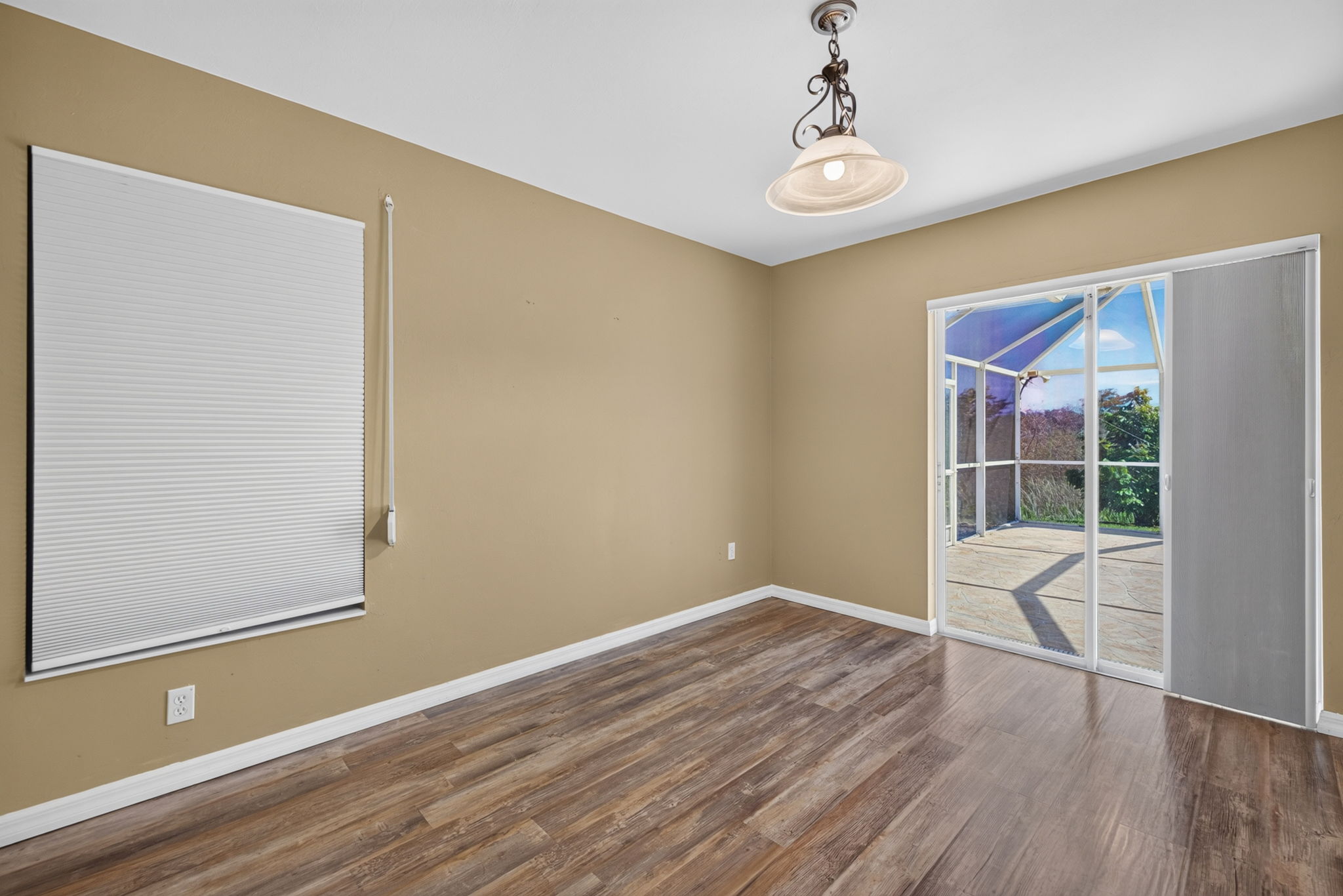 Guest Bedroom 2 - 1 of 3