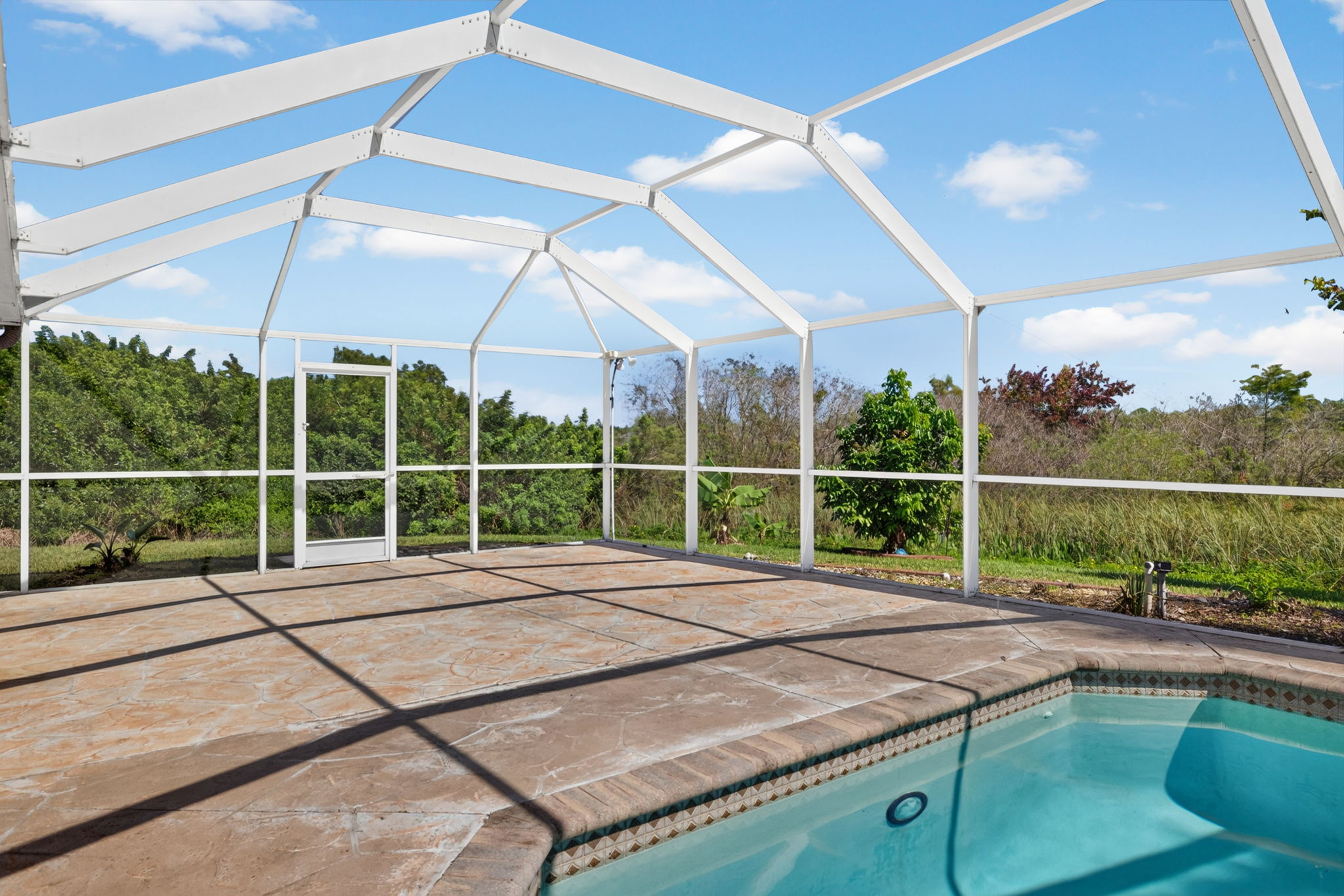 Pool 1 of 4