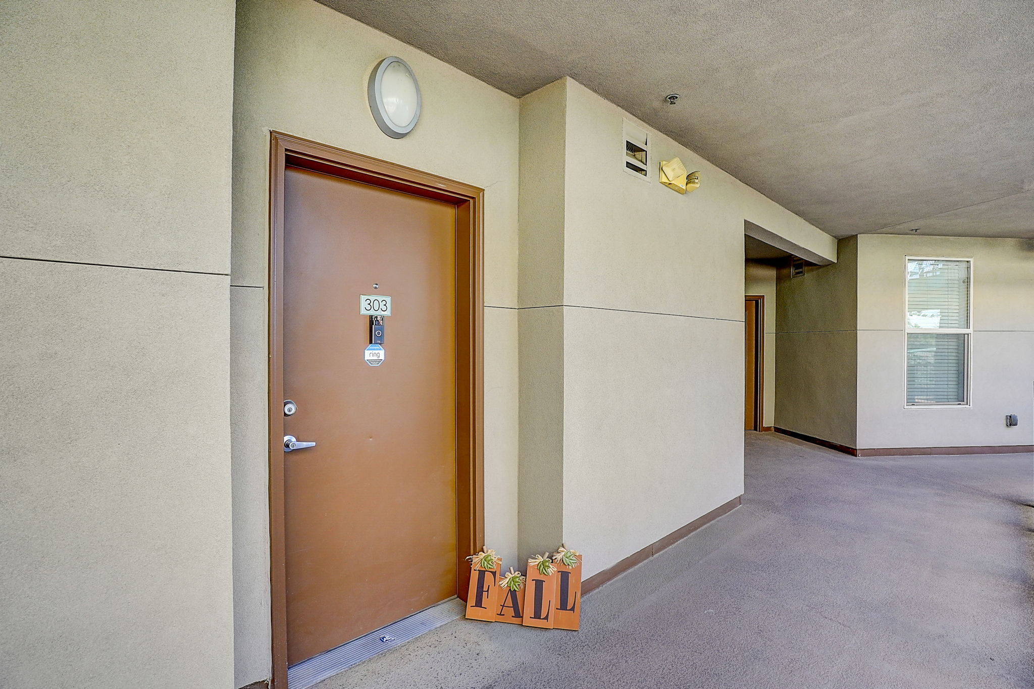 S Clarkson St-003