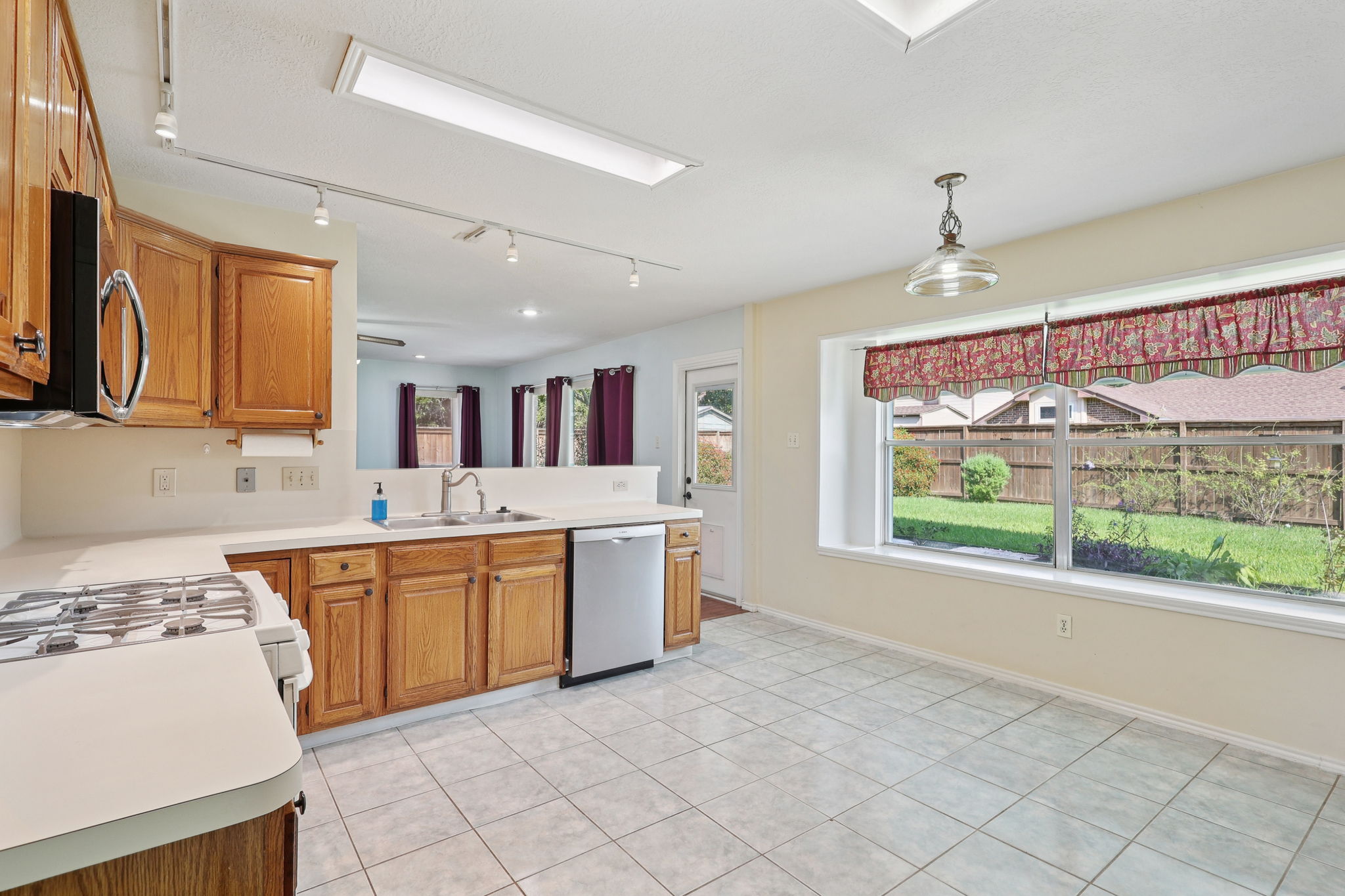 Wildwood Dr - L1809 - 014