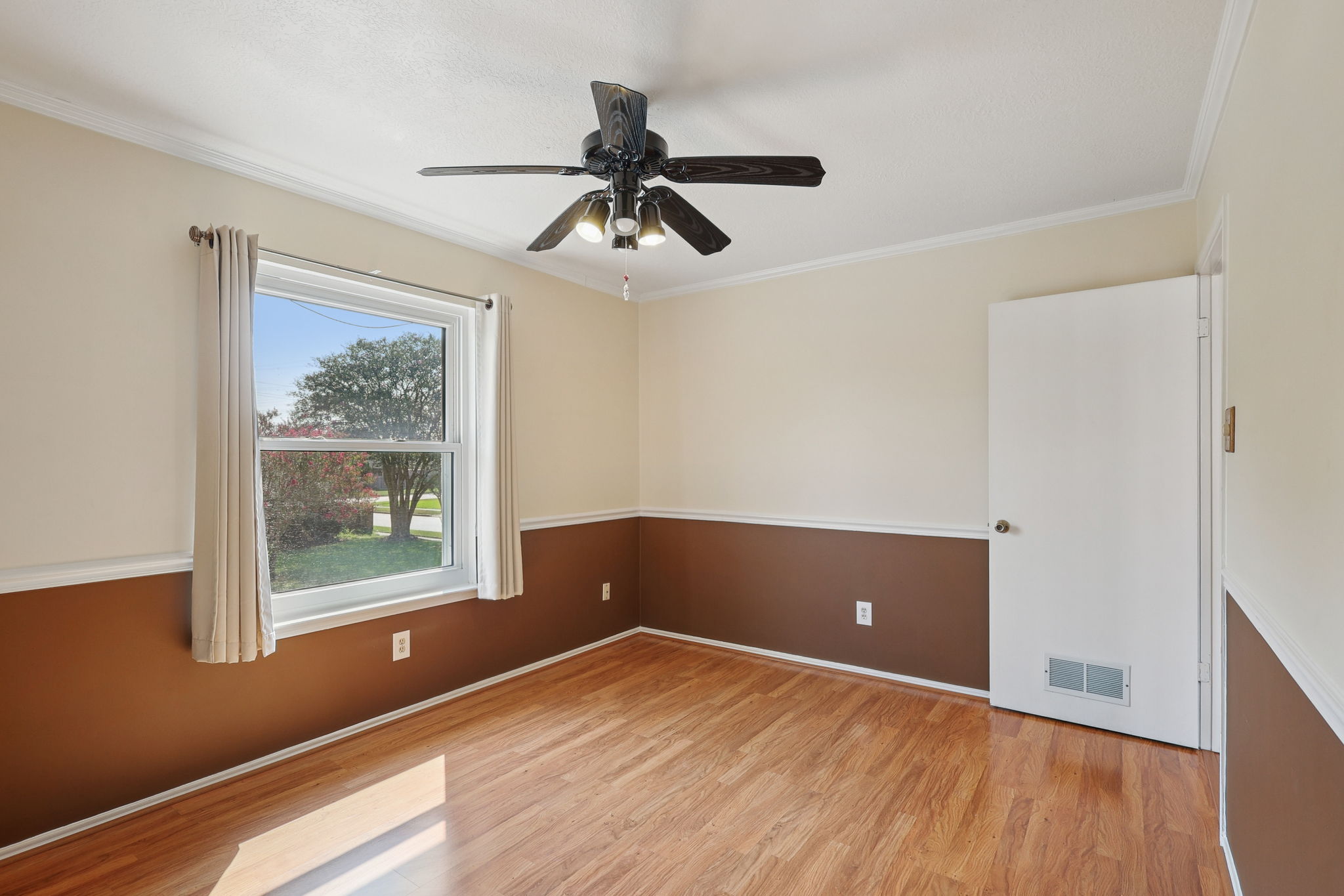 Wildwood Dr - L1809 - 024