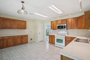 Wildwood Dr - L1809 - 017