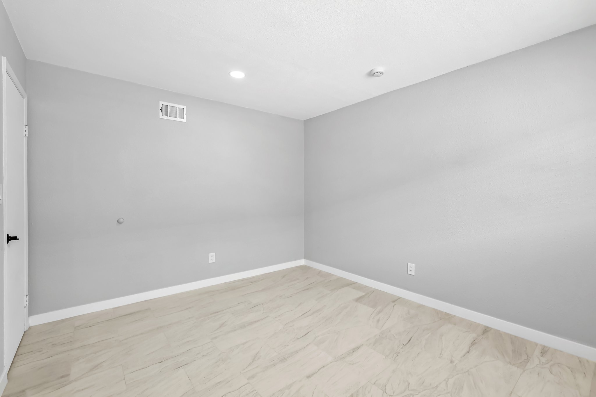 Pam Ln-L0507-026.jpg