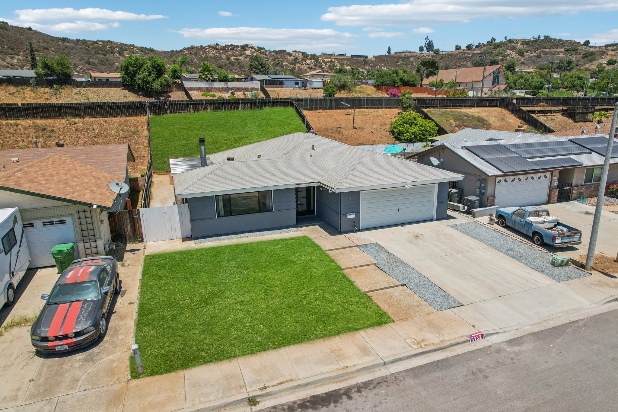 Pam Ln-L0507-049.jpg
