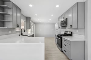 Pam Ln-L0507-013.jpg
