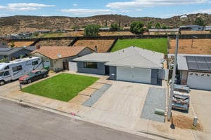 Pam Ln-L0507-047.jpg