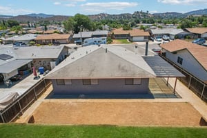Pam Ln-L0507-066.jpg