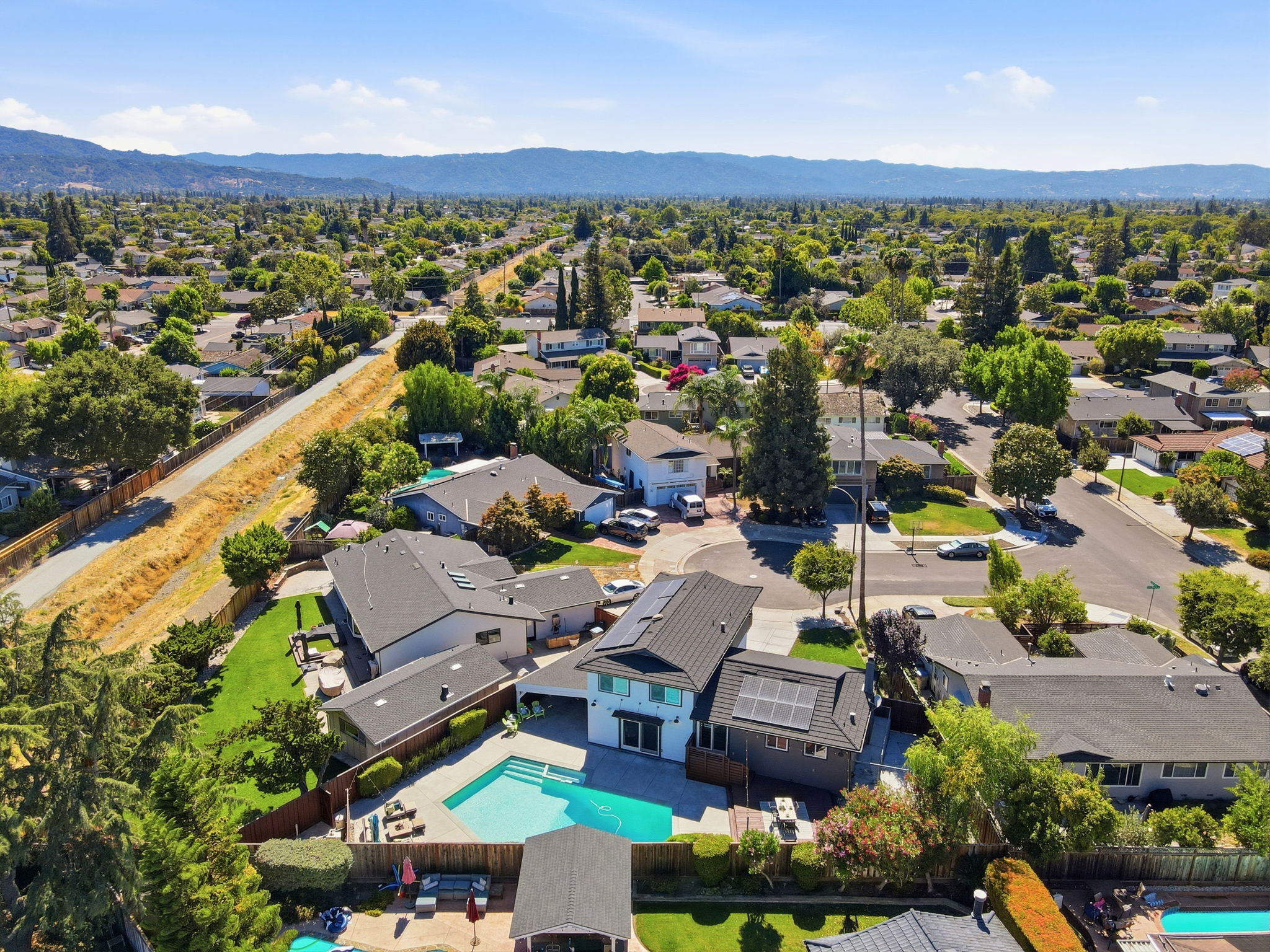 018_F8_AERIAL_1314 Los Palos Way