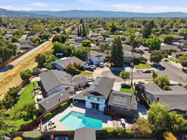 015_F8_AERIAL_1314 Los Palos Way