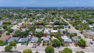  Photo 69