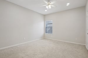 Ravenel Ln-S1101-033.jpg
