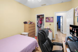  Photo 31