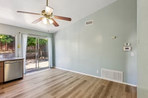 W Victoria St-S2108-013.jpg