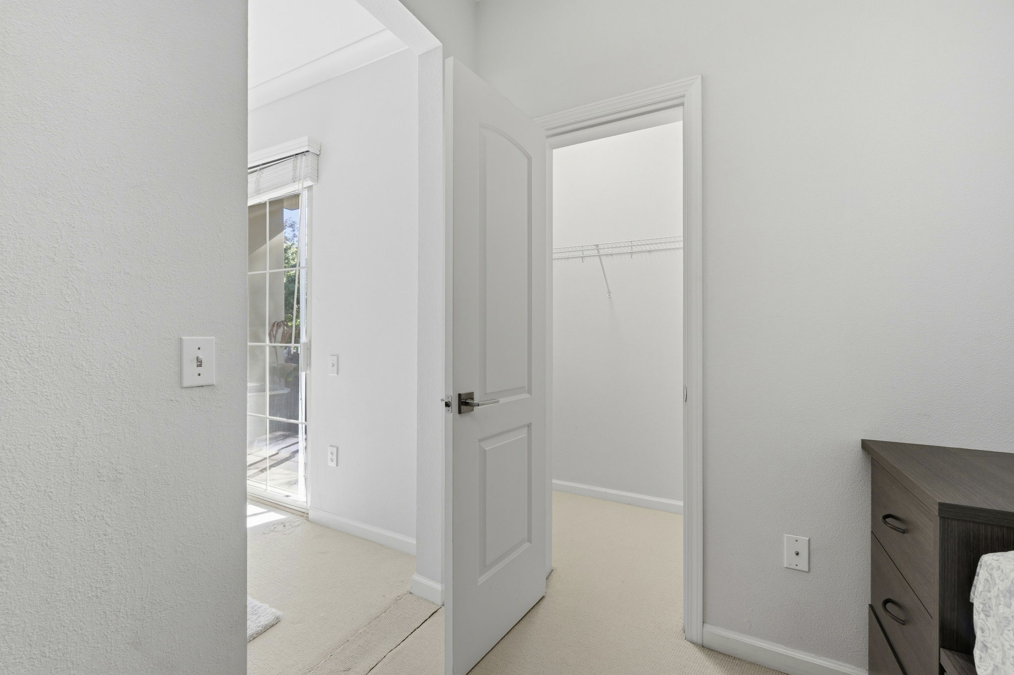 015_F8_1315 Alma Ave 223