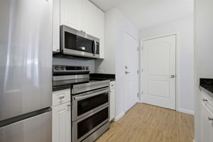 009_F8_1315 Alma Ave 223
