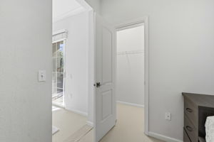 015_F8_1315 Alma Ave 223