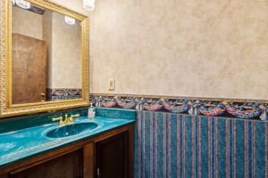  Photo 44