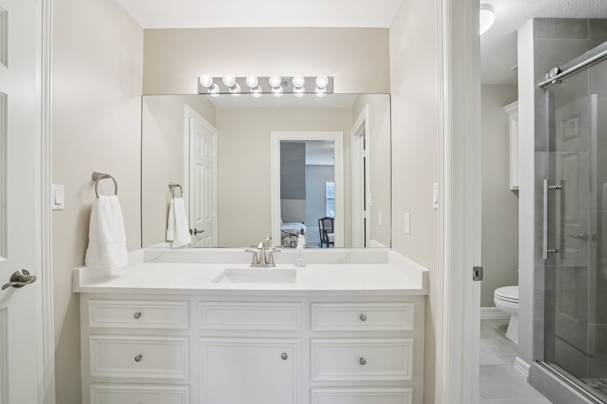 Chapel Bay Rd-S1604-039.jpg