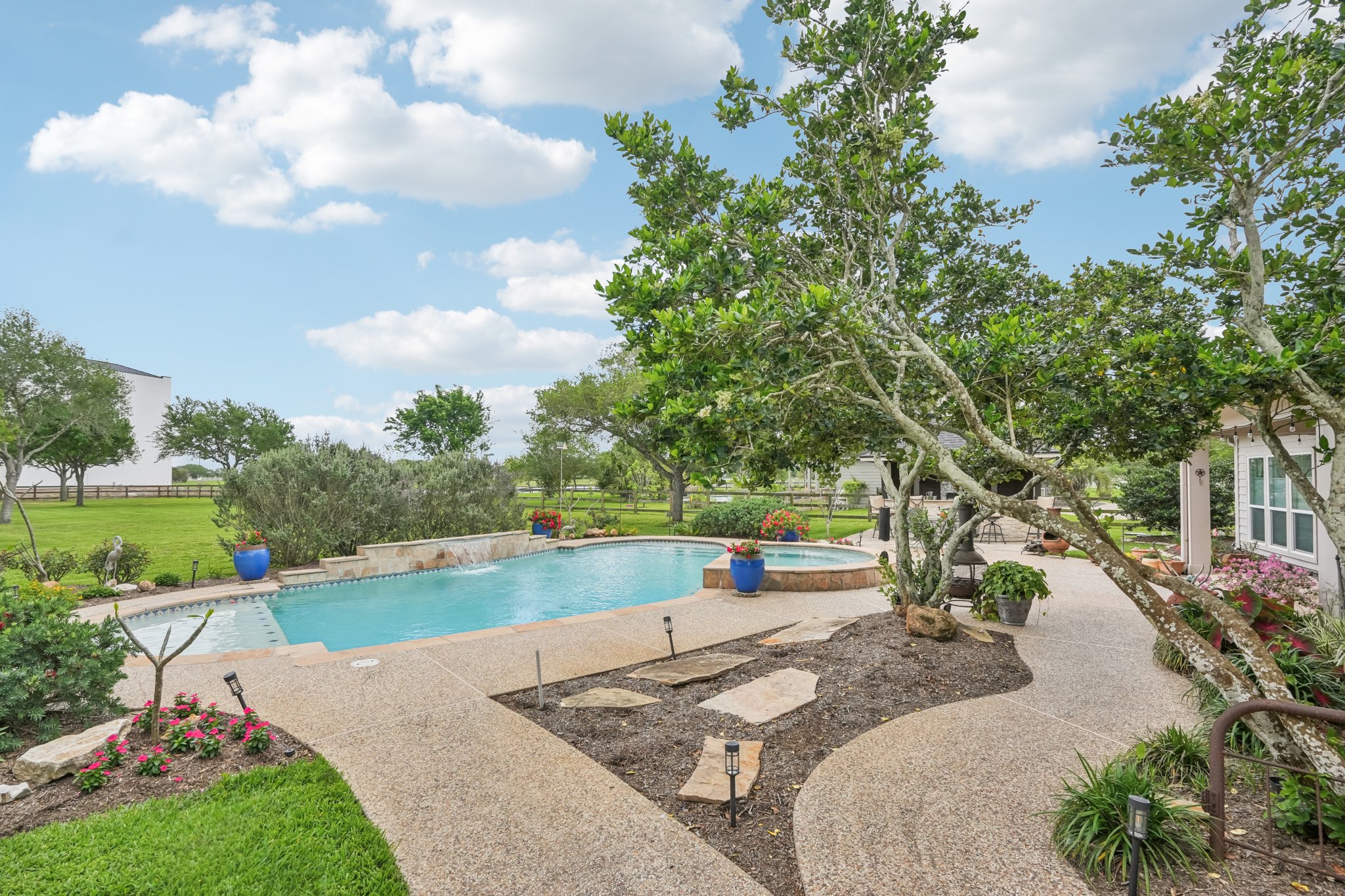 Chapel Bay Rd-S1604-060.jpg