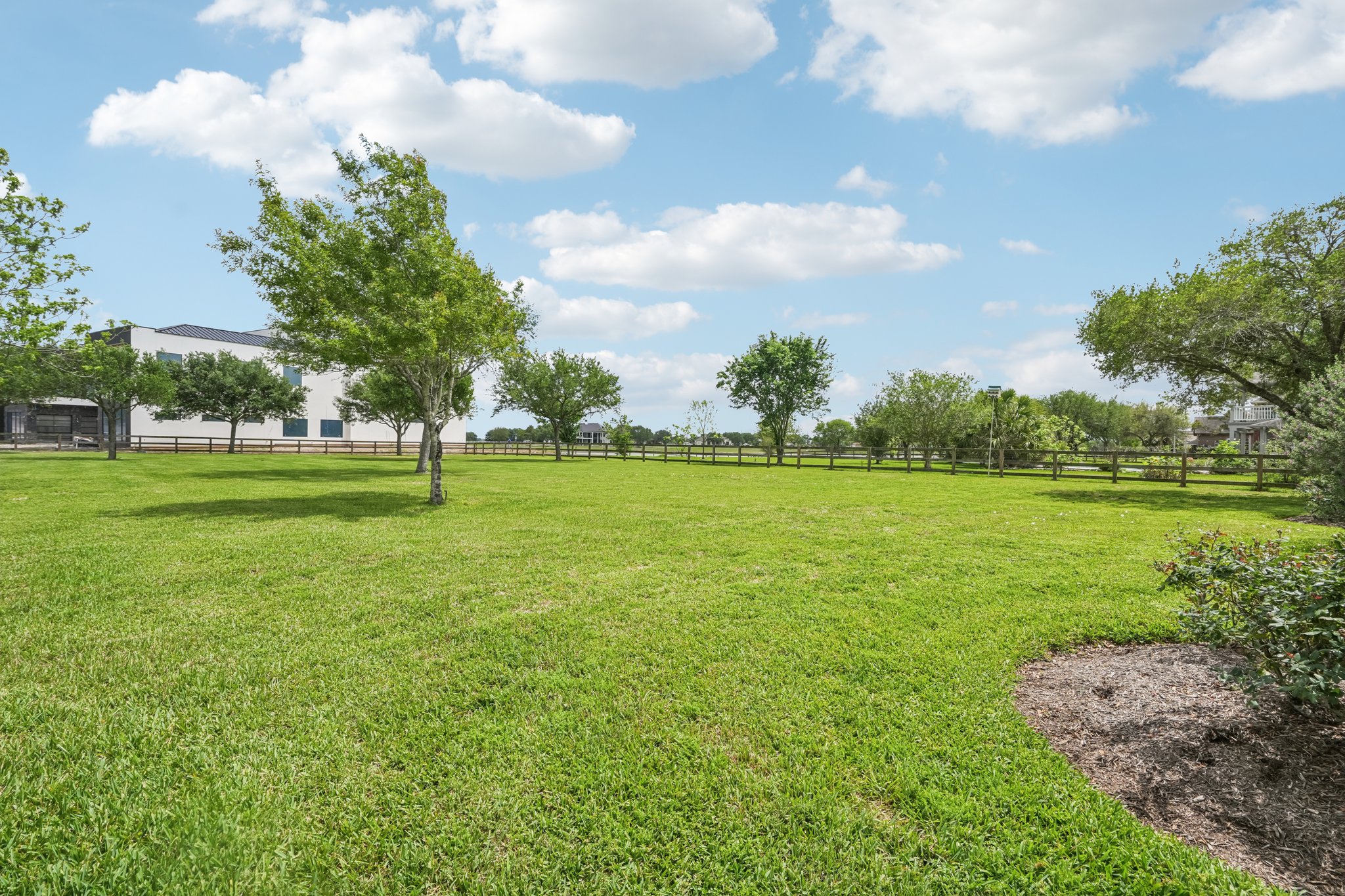 Chapel Bay Rd-S1604-062.jpg