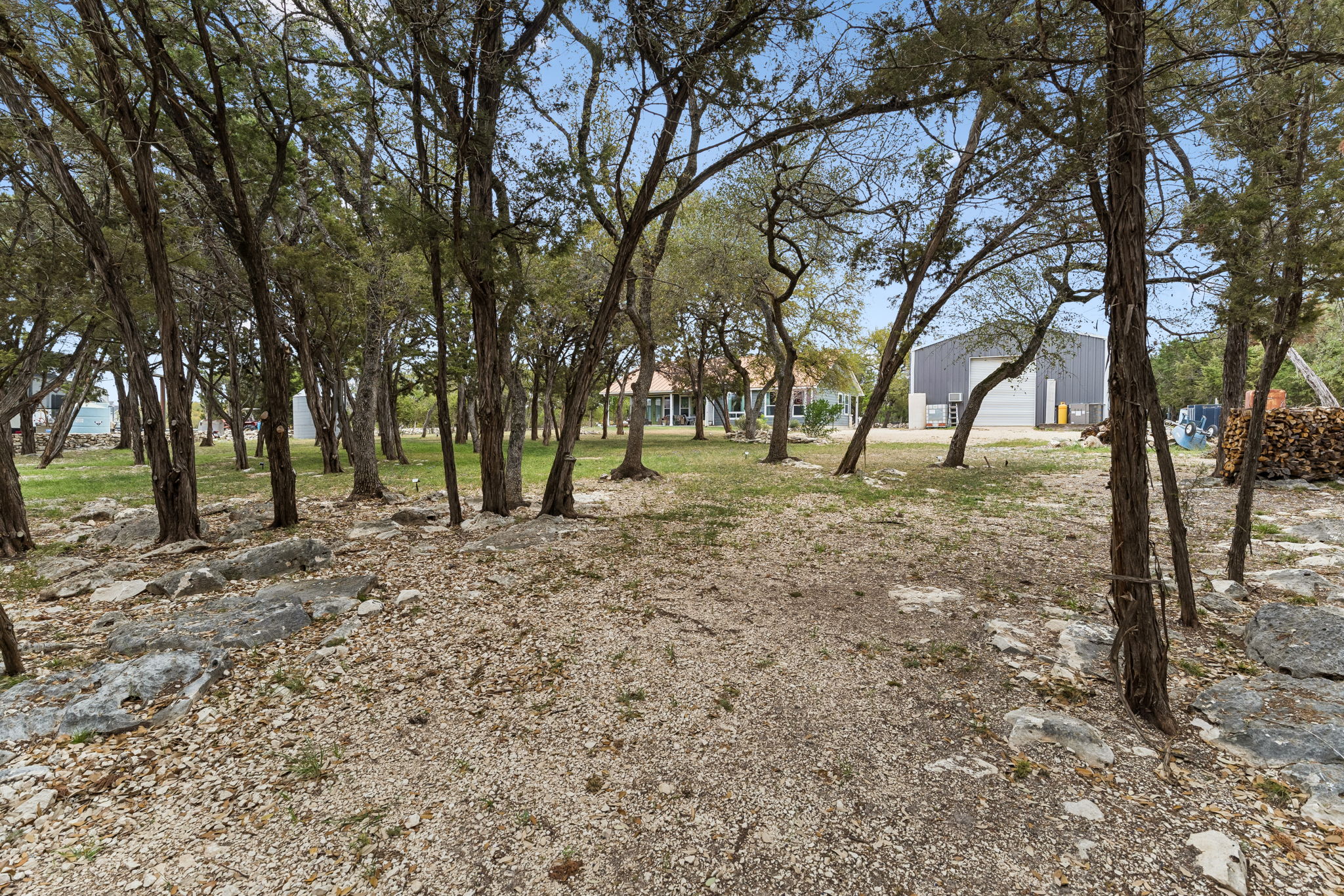  Photo 44