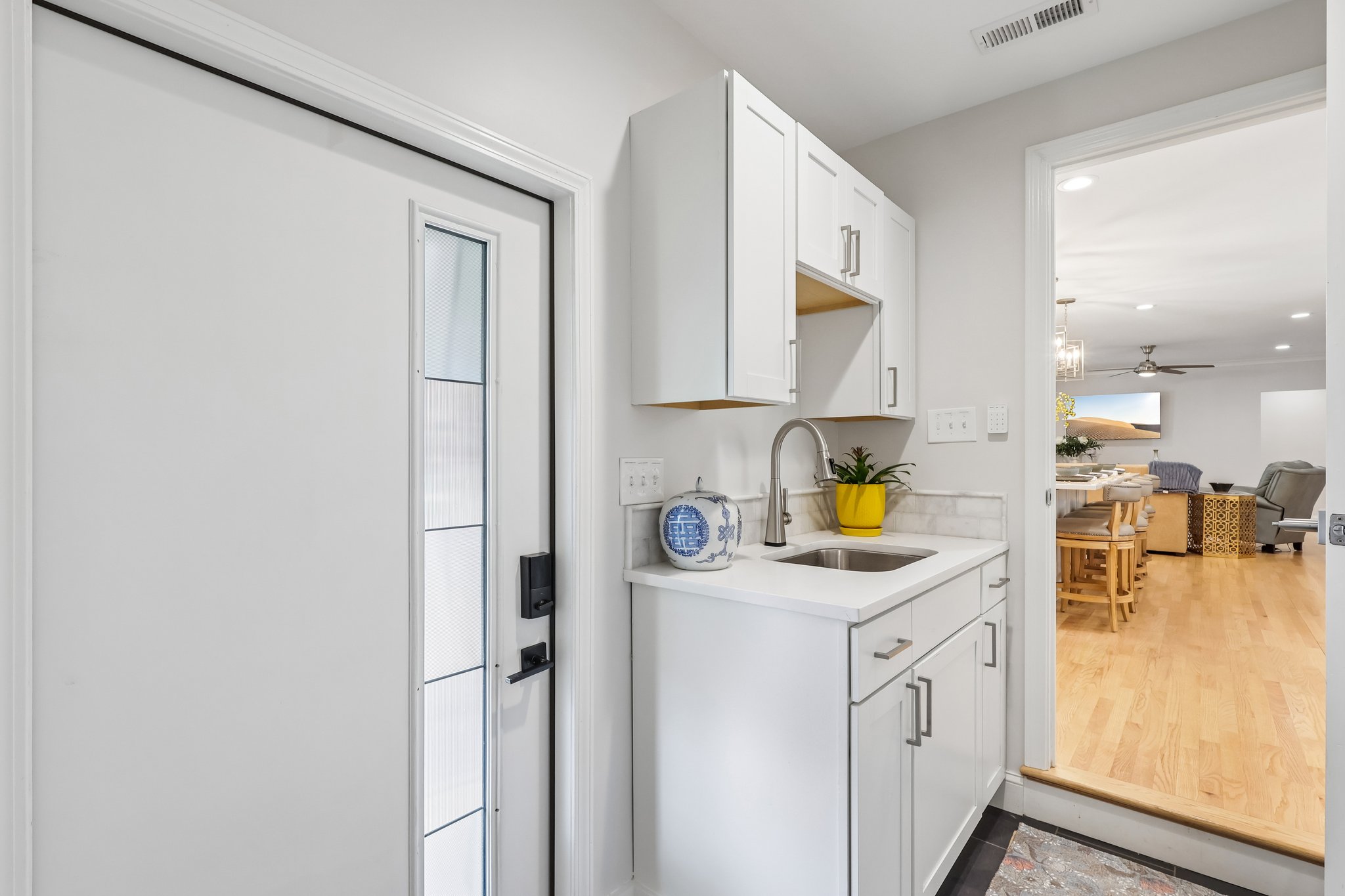 - 1315 Holmes Dr-S0906-047.jpg