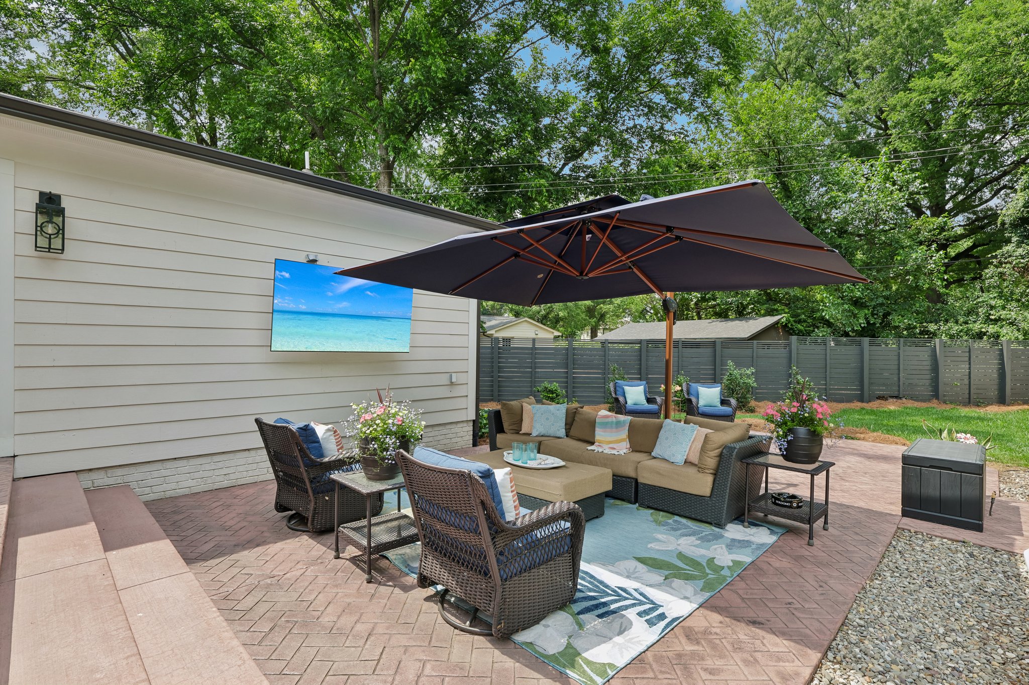 - 1315 Holmes Dr-S0906-058.jpg