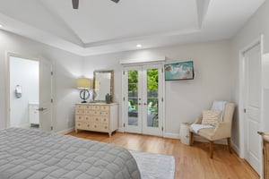 Holmes Dr-S0306-041.jpg