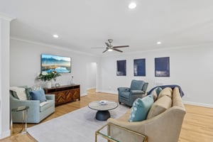 - 1315 Holmes Dr-S0906-014.jpg