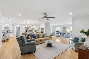 - 1315 Holmes Dr-S0906-016.jpg