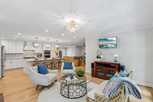 - 1315 Holmes Dr-S0906-019.jpg