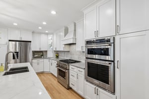 - 1315 Holmes Dr-S0906-024.jpg