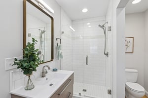 - 1315 Holmes Dr-S0906-033.jpg