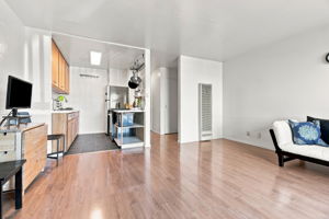 005_F8_1315 Laguna St 2
