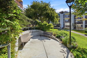 024_F8_1315 Laguna St 2
