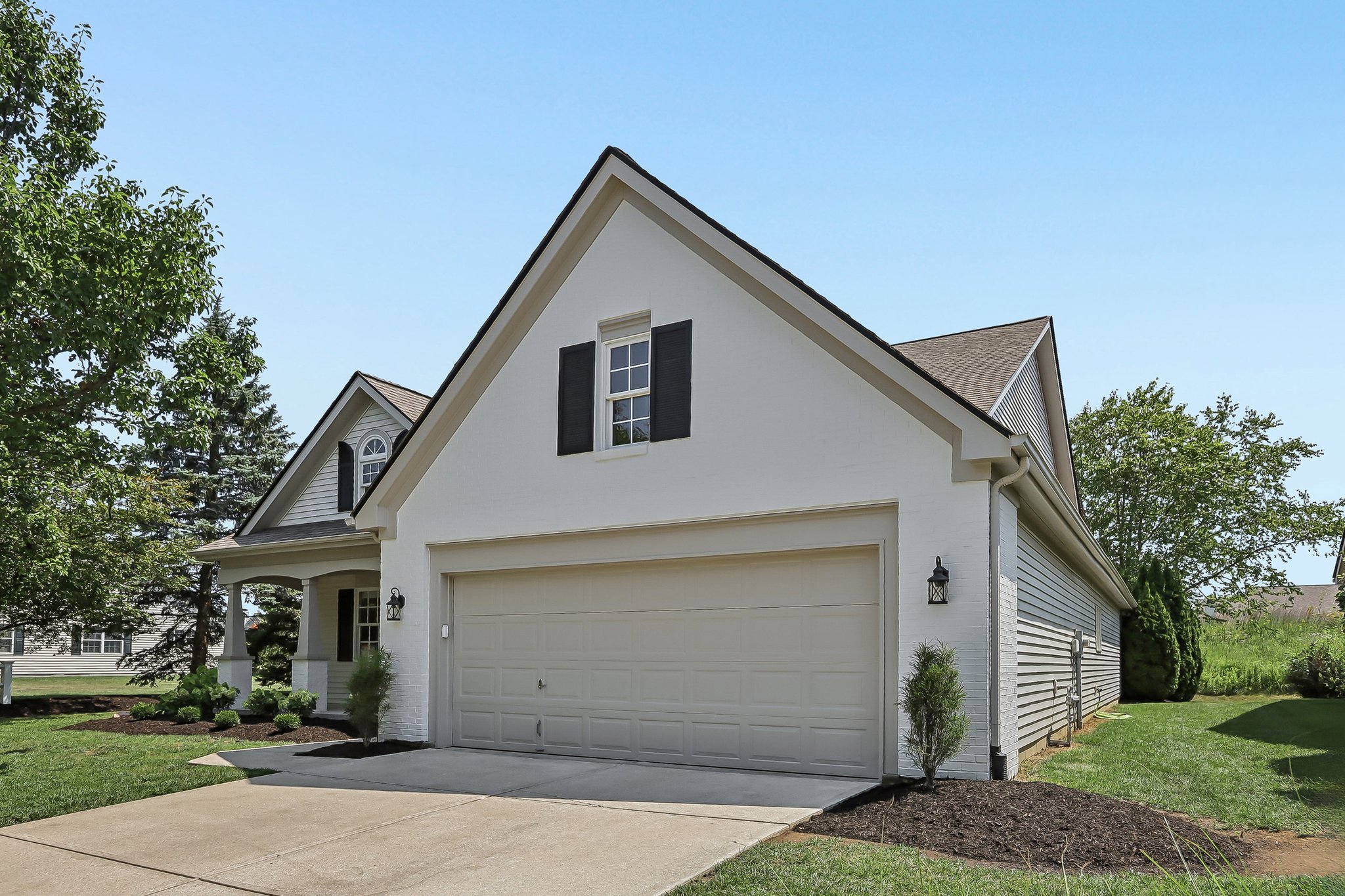 Monmouth Dr-S1507-003.jpg