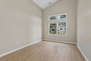 Monmouth Dr-S1507-011.jpg