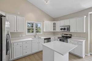 Monmouth Dr-S1507-014.jpg