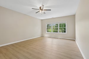 Monmouth Dr-S1507-032.jpg