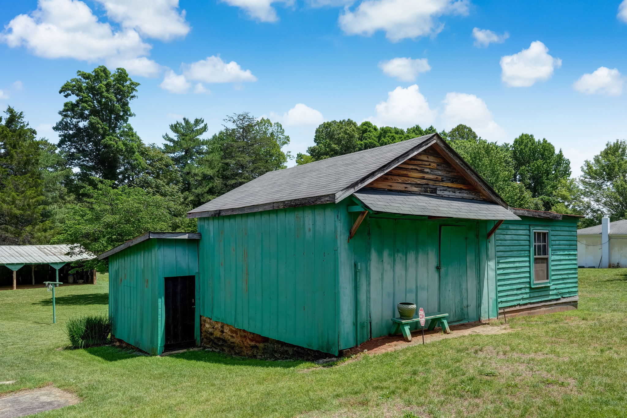 Workshop & Garage