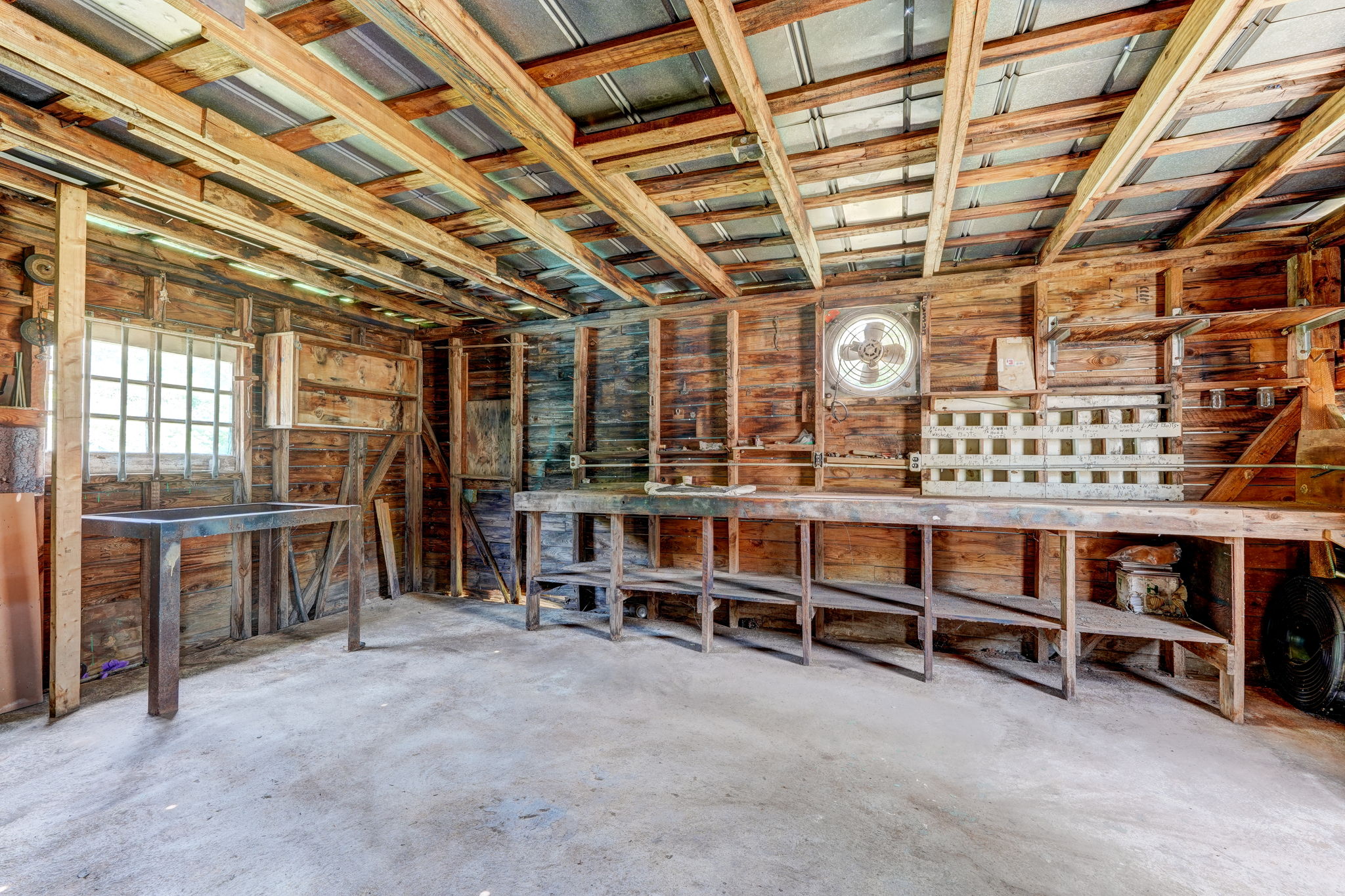 Workshop & Garage