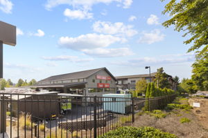  Photo 67