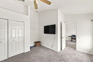 Upper Level Bedroom2b