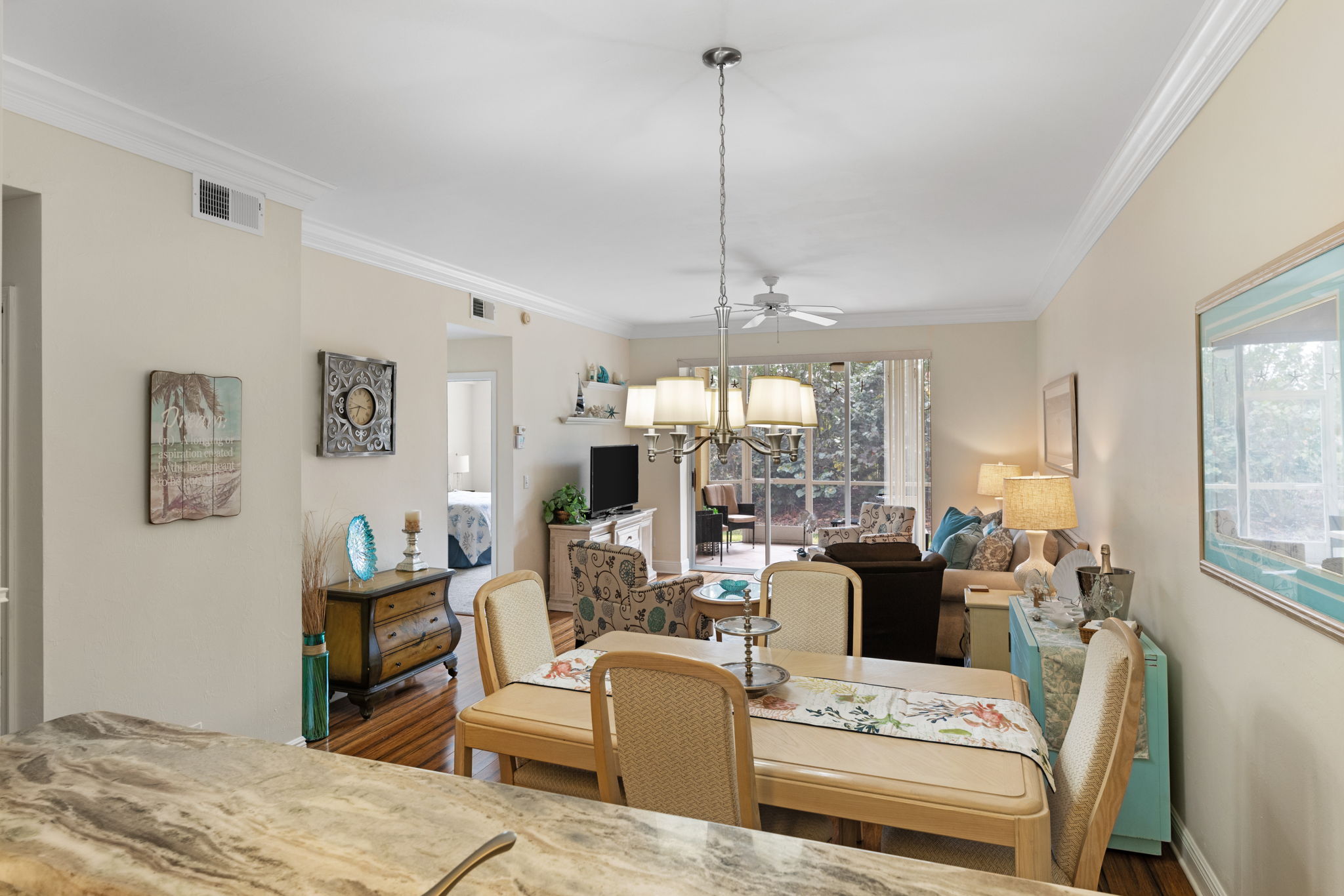 Dining Room/Kitchen