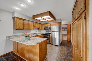 1316 Sunview Dr, Shoreview, MN 55126, USA Photo 6
