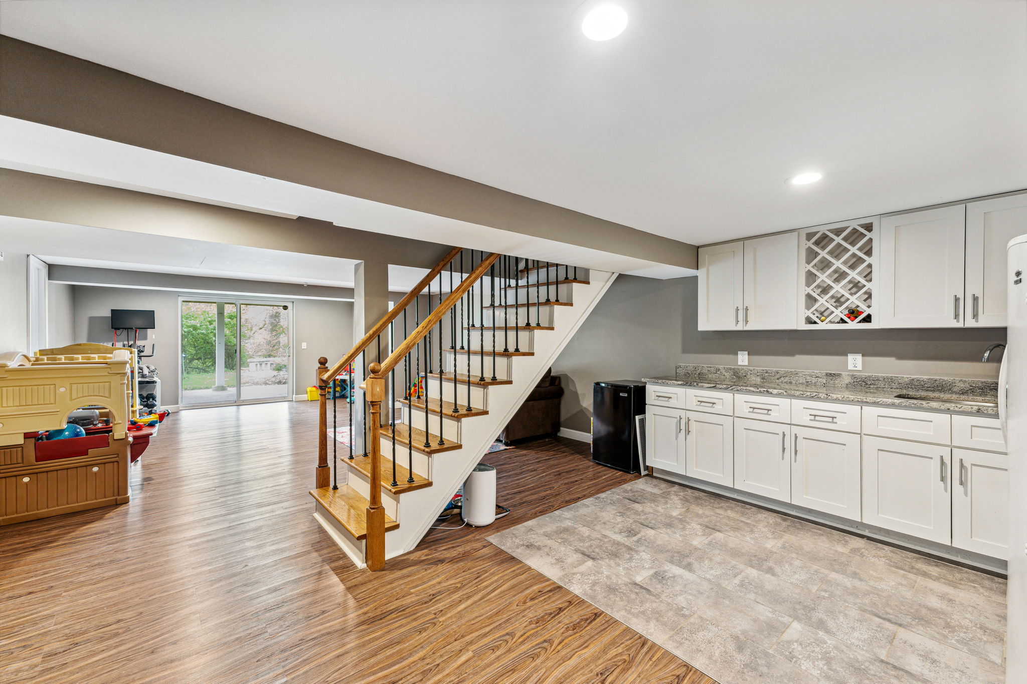 17_Interior