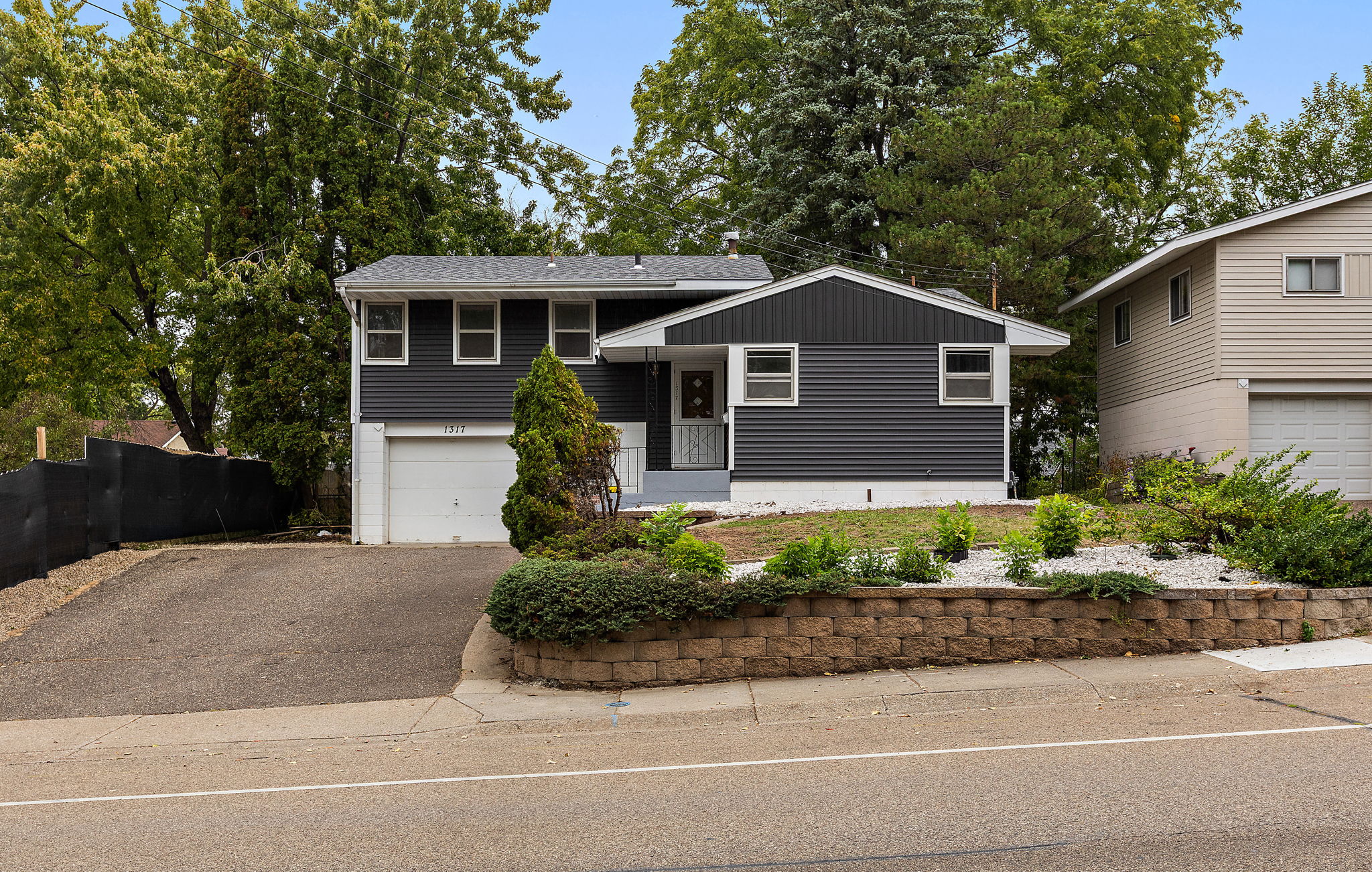 1317 44th Ave NE, Columbia Heights, MM 55421-5352