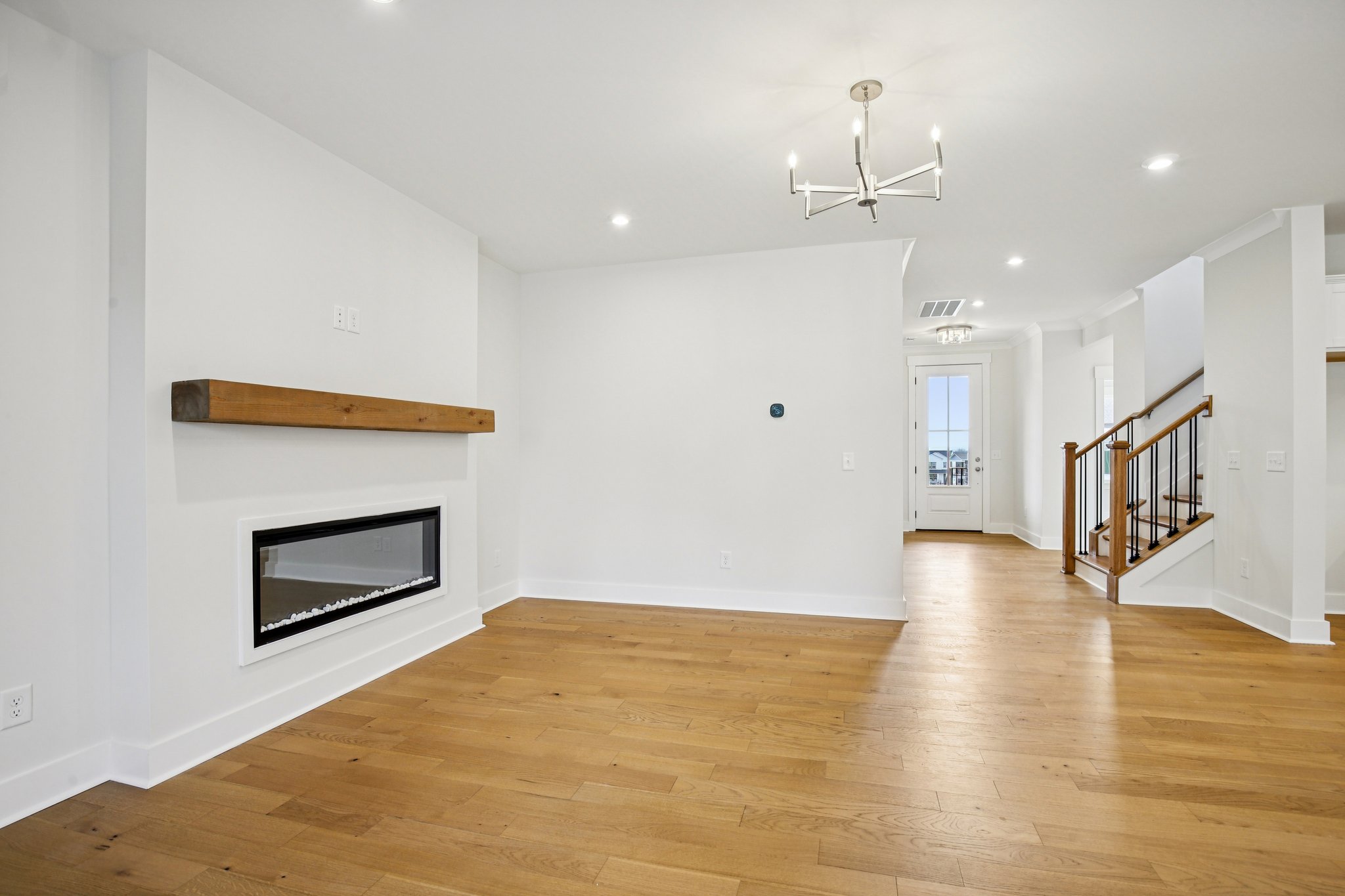 Ashton Pk Dr-S1701-015.jpg